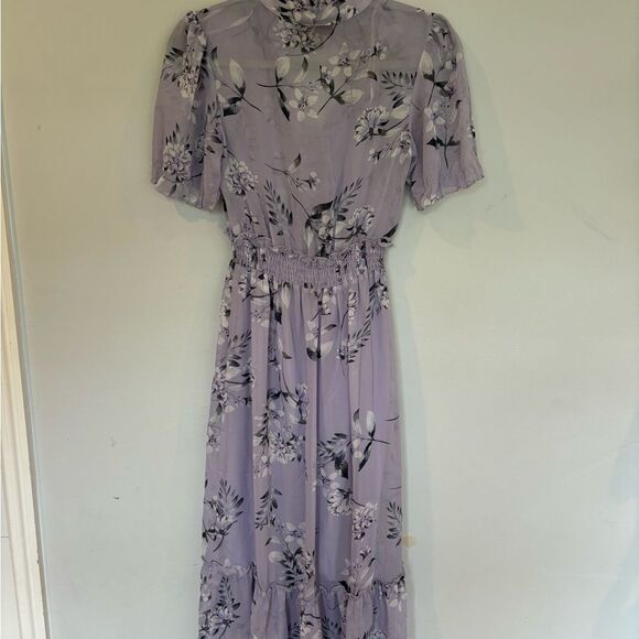 Elegant Purple Floral Maxi Dress - Picture 5 of 8